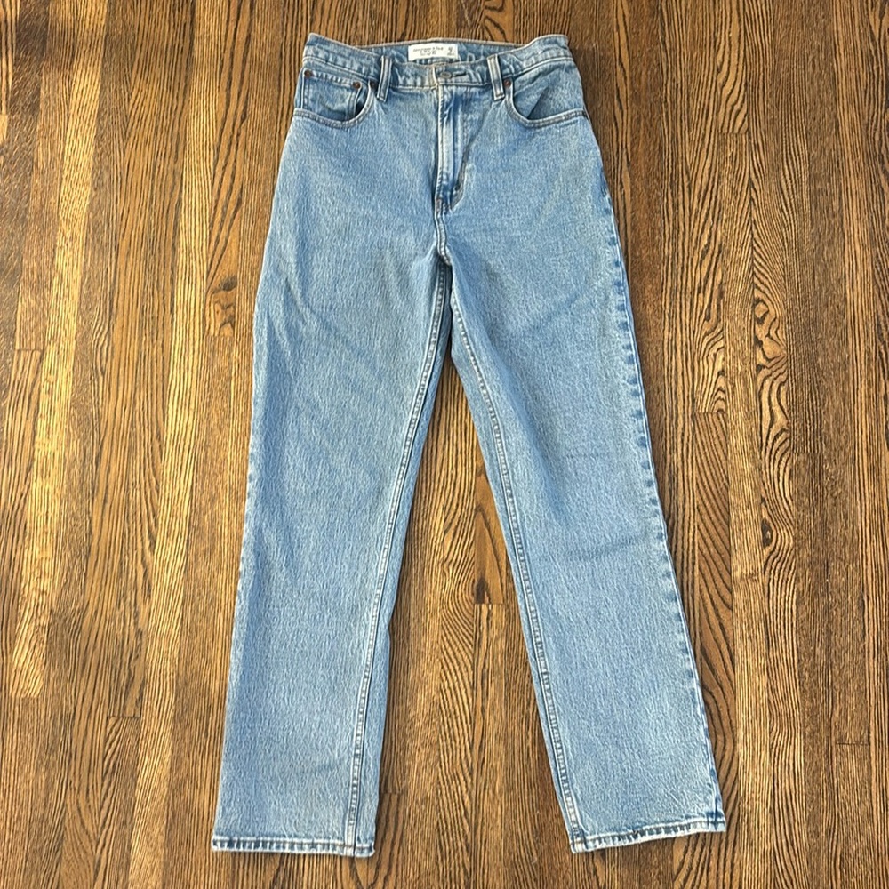 Abercrombie The 90’s Straight Ultra High Rise Jeans | Size 2S